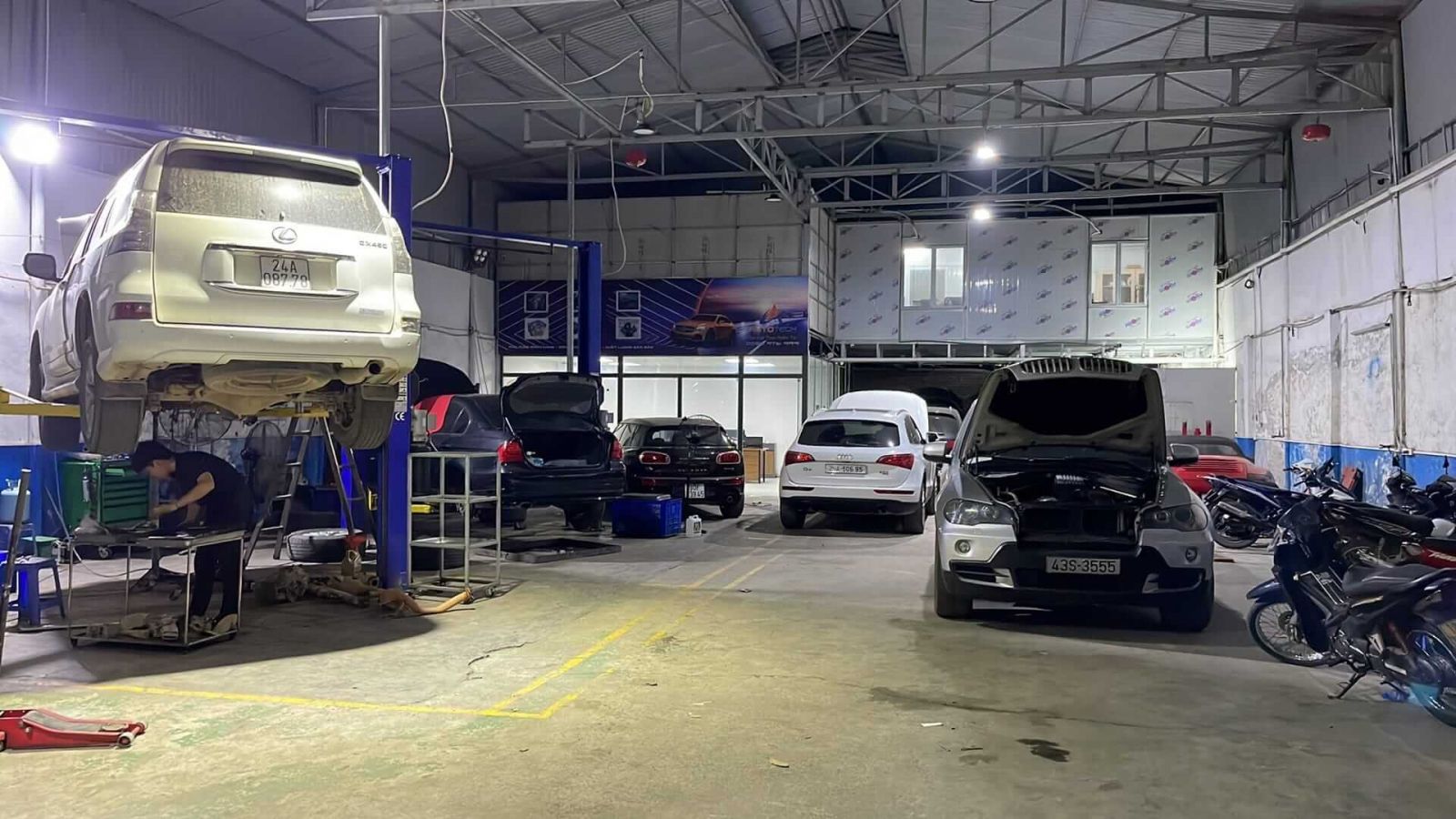 Khởi Nghiệp Gara Ô Tô: Hướng Dẫn Chi Tiết Cho Người Mới